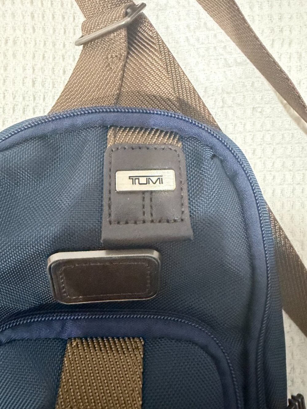 🔥 Tumi Alpha Bravo Compact Shoulder Bag|Chest Pack-blue - Picture 4 of 5
